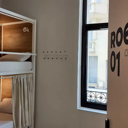 Slo Hostal *